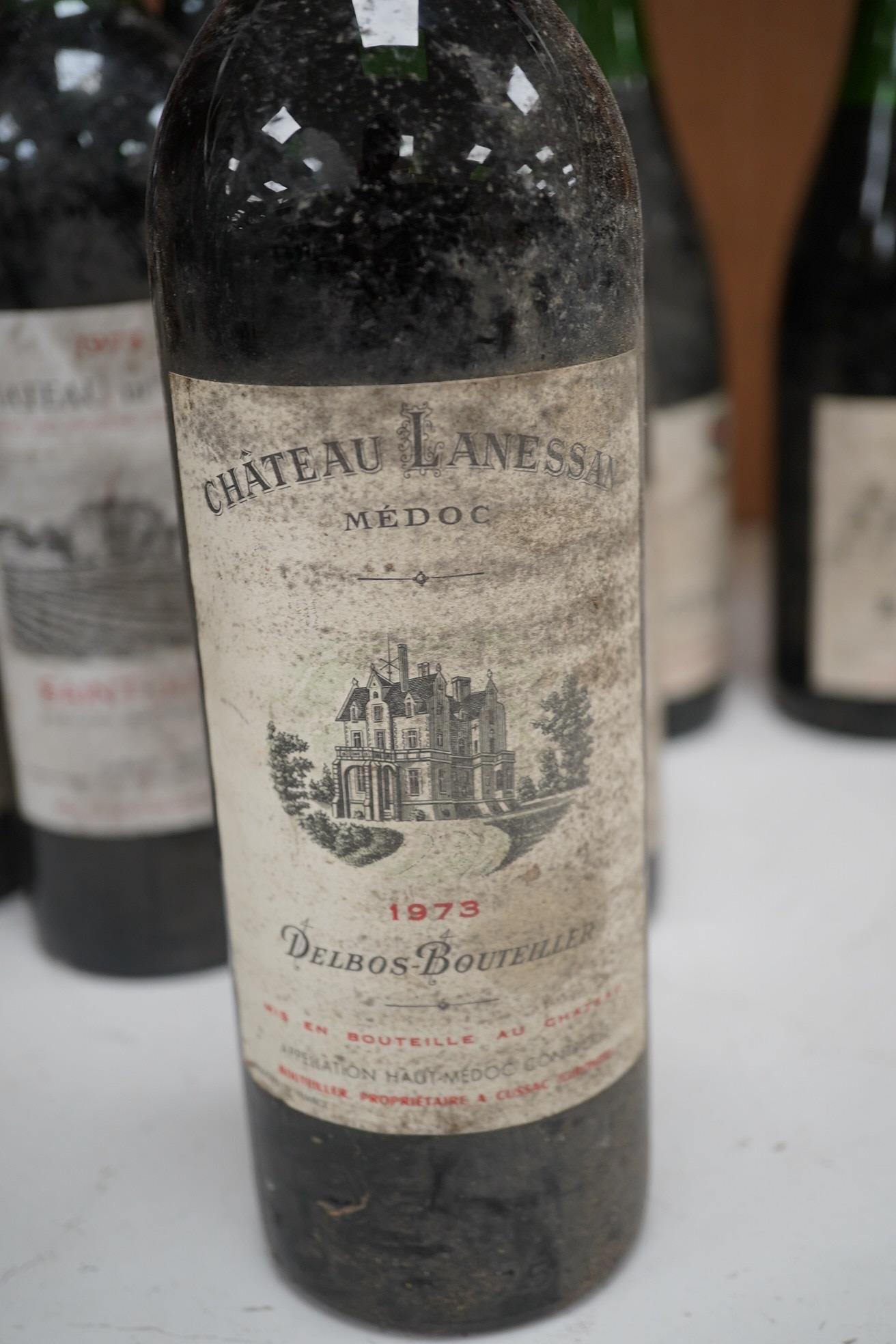 Eleven bottles of red wine to include two bottles of Porte du Roy, St-Emilion Grand Cru, 1990 and a bottle of Chateauneuf du Pape 1981 & 1982. Condition - storage unknown